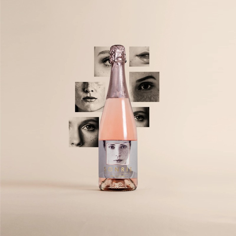 Пенливо Вино, Розе, sonrie espumoso rosado, 75cl; Алк. 0,0% Пенливо Вино, Розе, sonrie espumoso rosado, 75cl; Алк. 0,0%